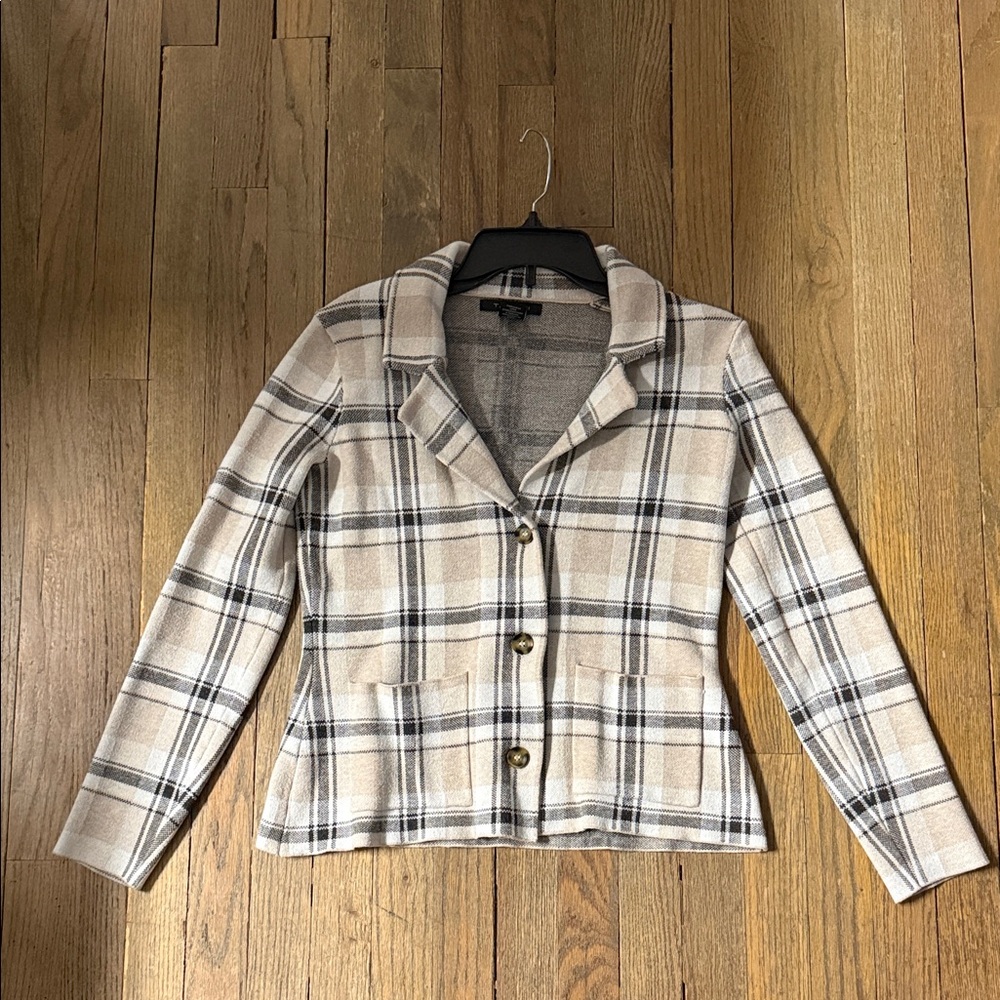 Tahari Beige and Cream Plaid Blazer